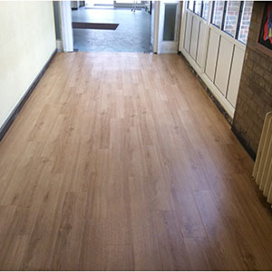 Wood effect vinyl plank - Installation completed