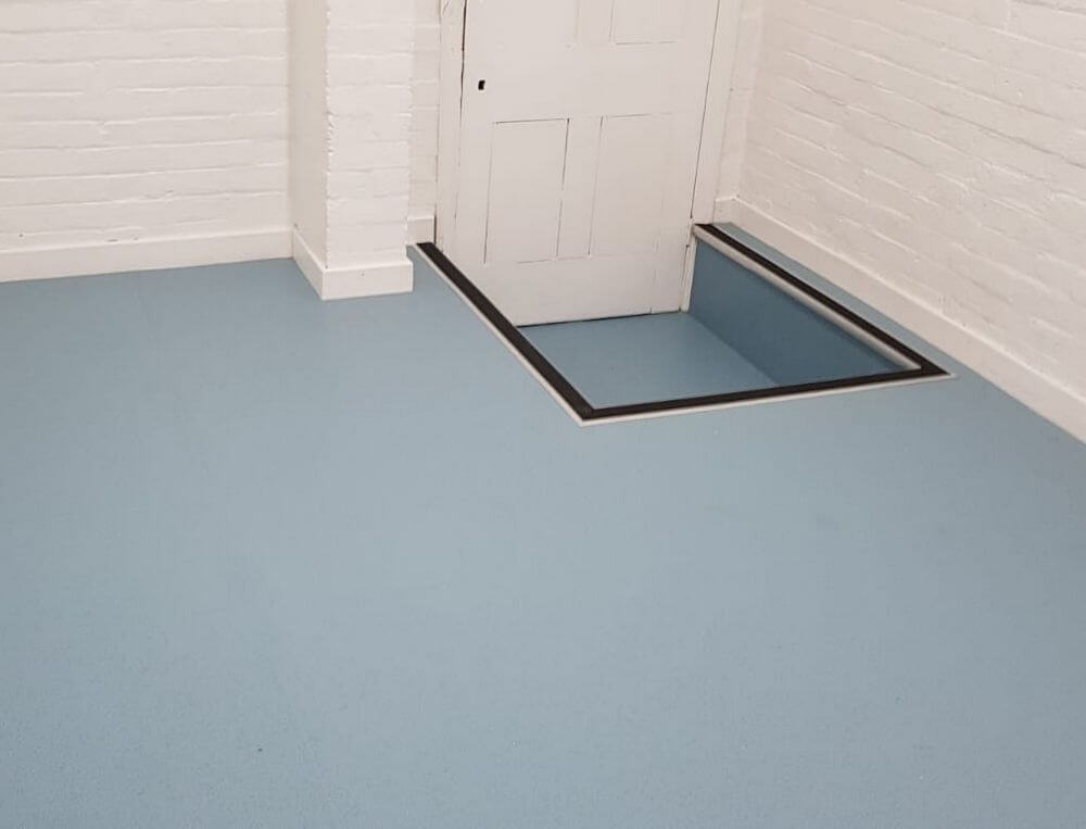 safety-flooring-with-aluminium-stair-nosi